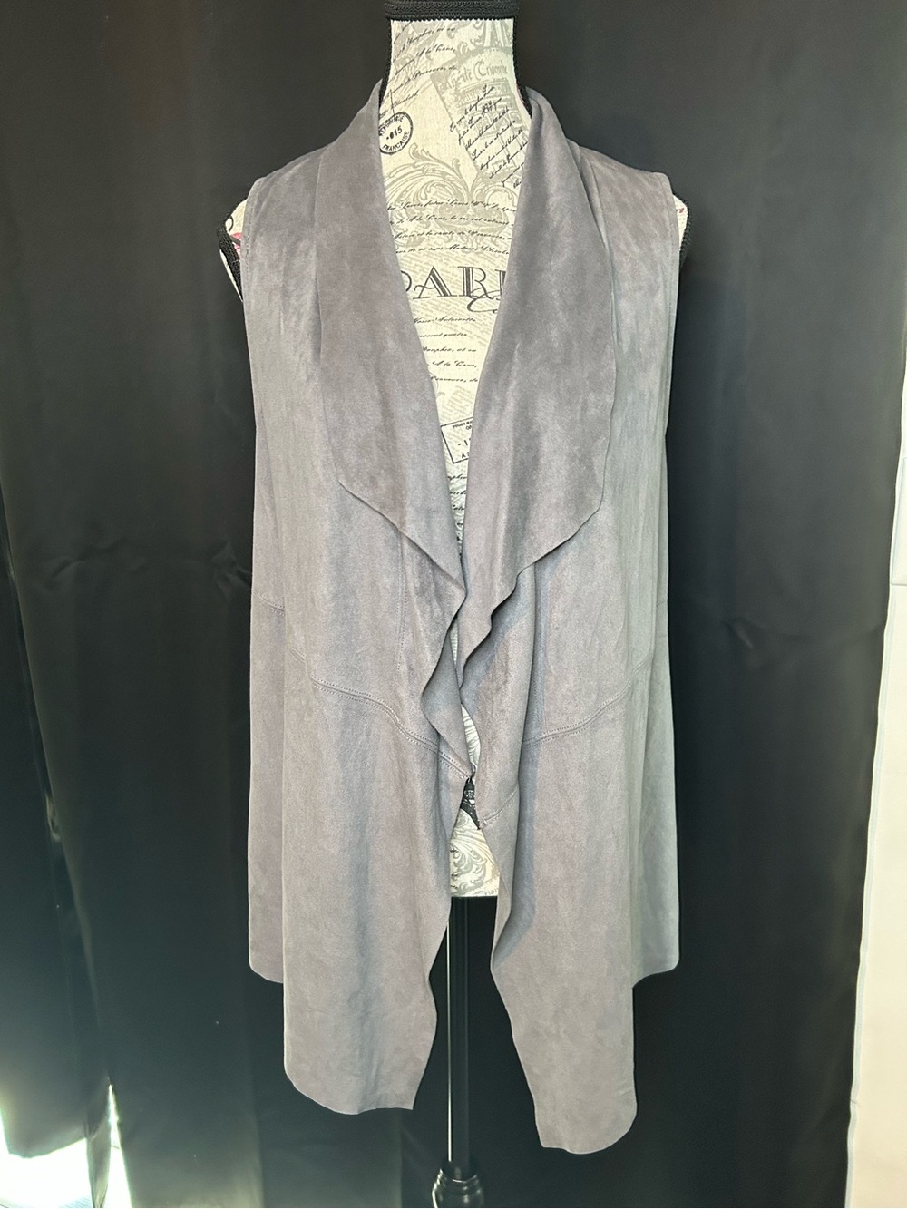 Women’s Gray “Suede” Open-Front Vest (M)